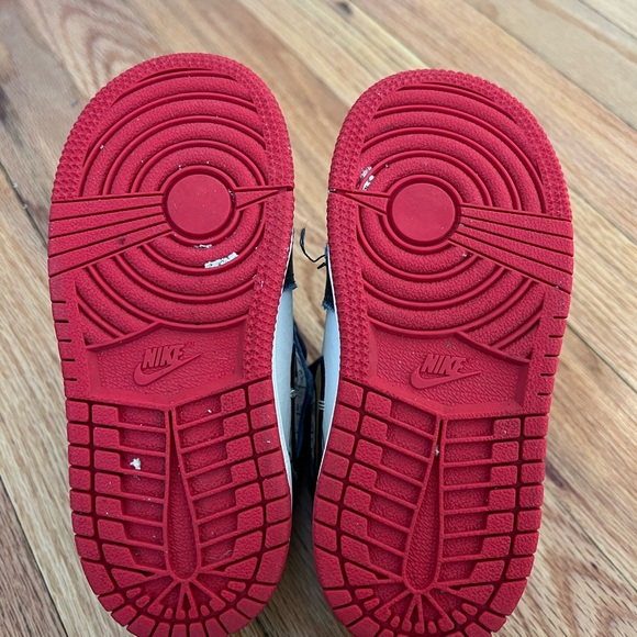 Toddler Jordans Size 8 - Picture 4 of 4